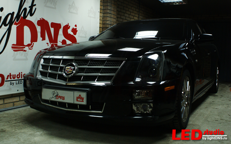 Cadillac STS  