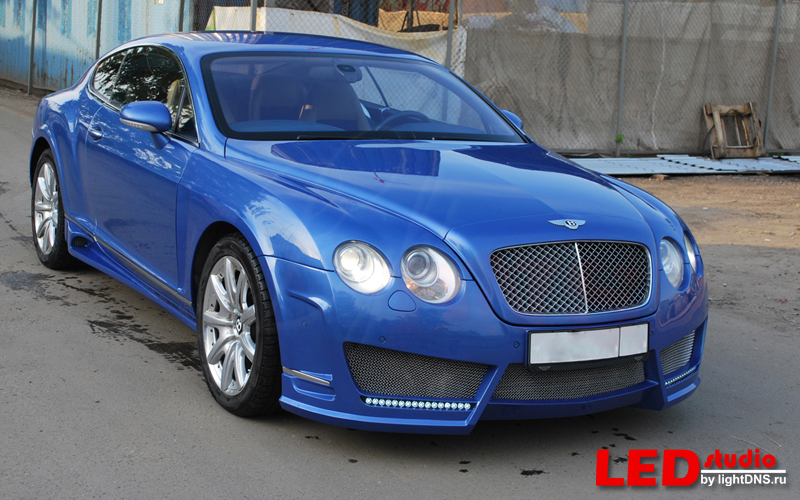 Bentley Continental GT day-light