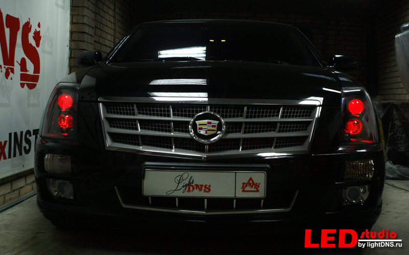 Cadillac STS  