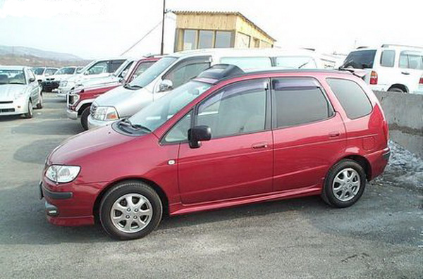 TOYOTA SPACIO (1997 - ..)