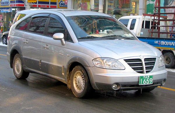 SSANG YONG 	RODIUS (2004 - �.�.)